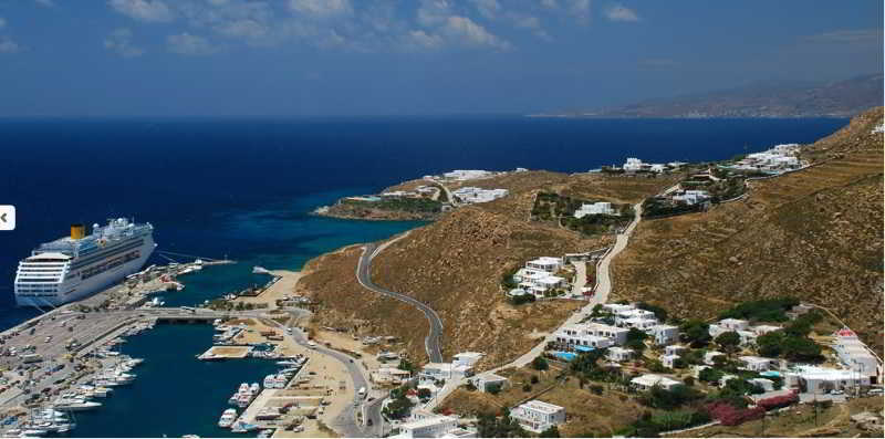 Rhenia Otel Tourlos